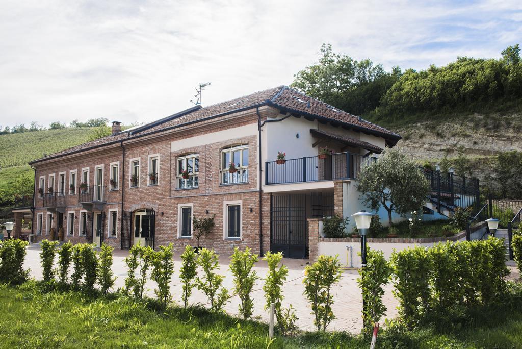 Cascina Vecchia Hotel Calamandrana Exterior foto